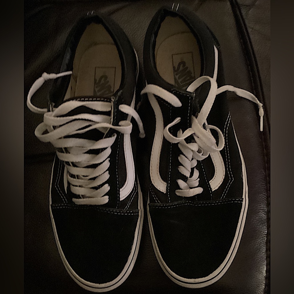 Vans Skateboard Black with White Stripe “Old School”